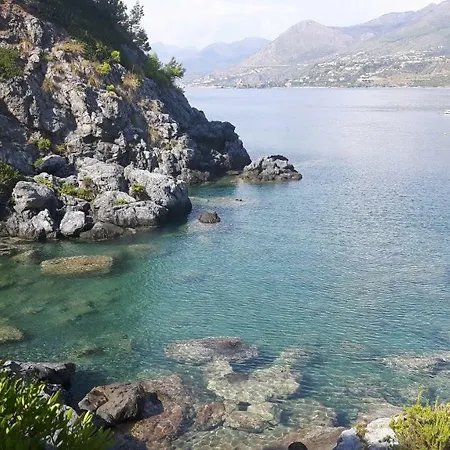 Apartment In Scalea, Italien *